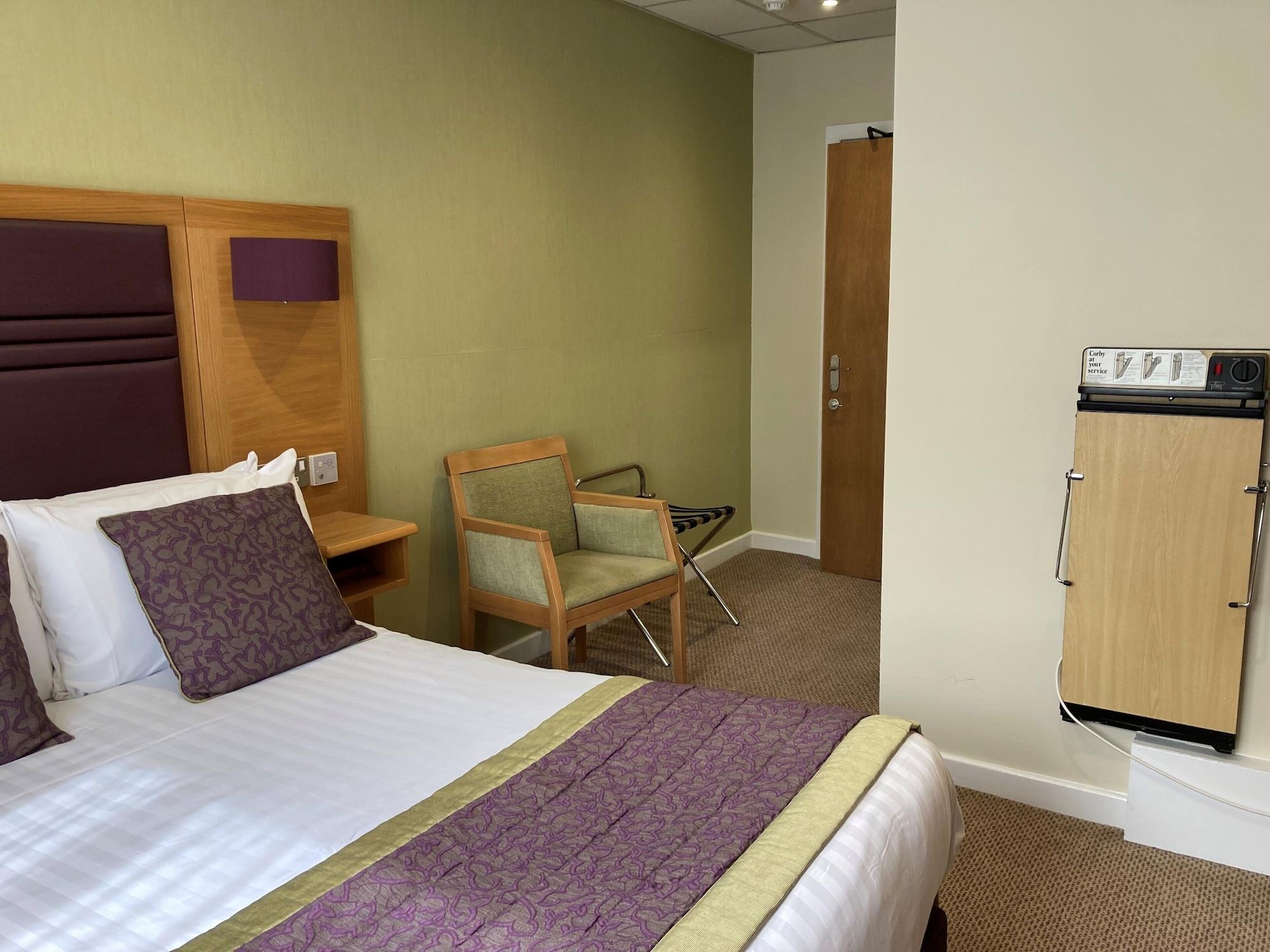 The Briar Court Hotel Huddersfield Ngoại thất bức ảnh