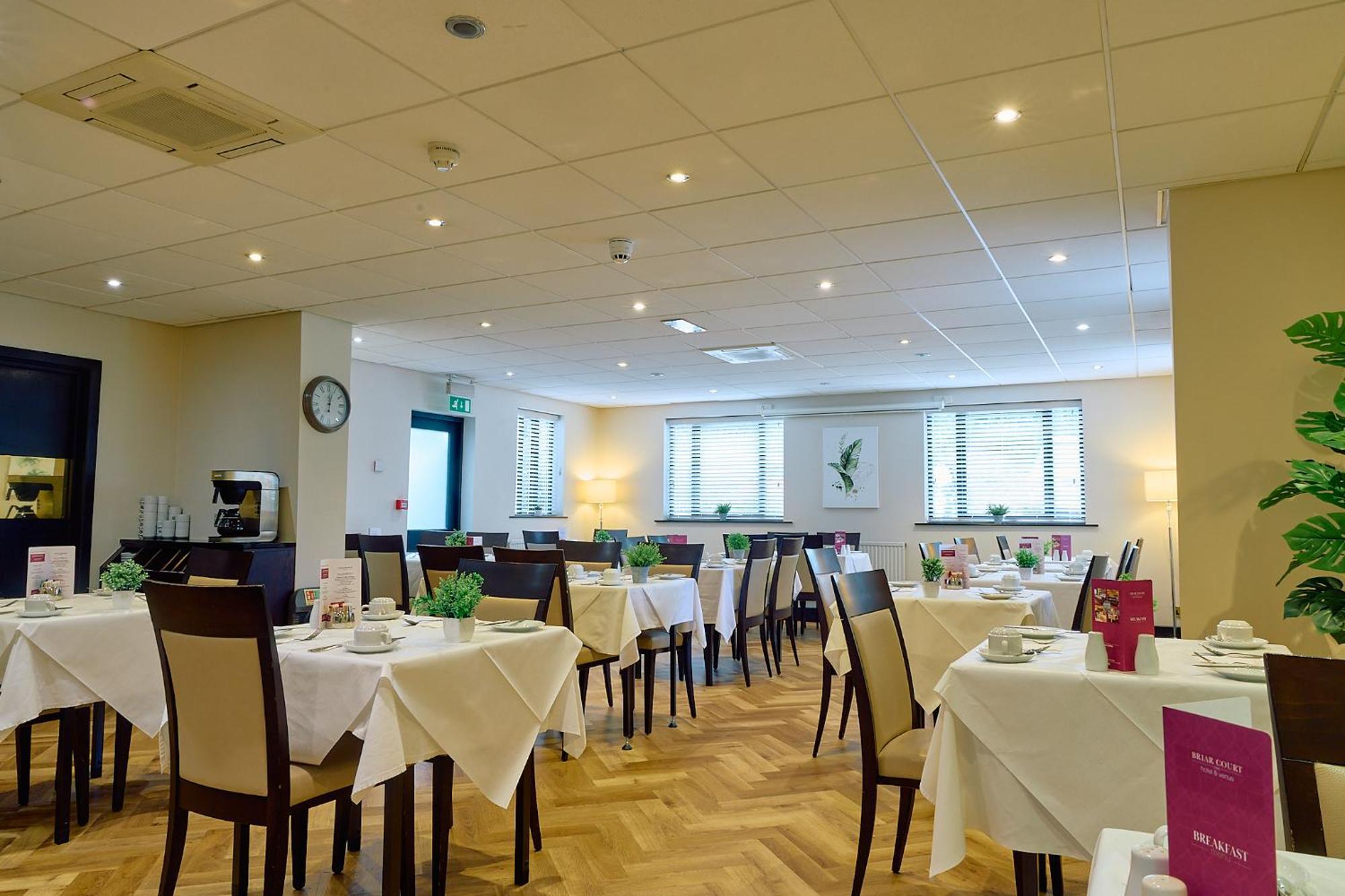 The Briar Court Hotel Huddersfield Ngoại thất bức ảnh
